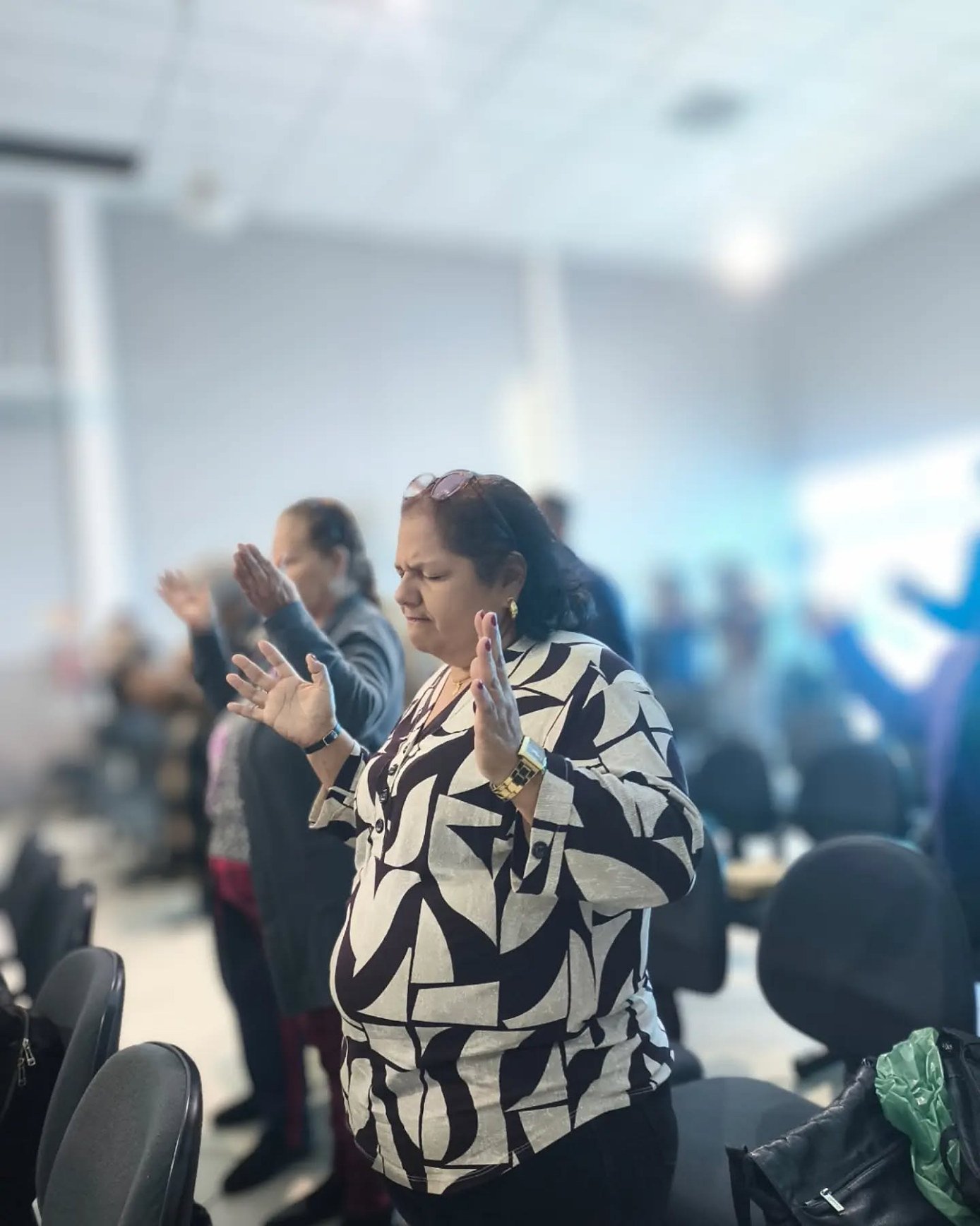 Adoração no culto